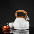 Czajnik Curly 2,5 l biały 5904134960191 - Sklep Mrówka - EREM - eremsklep.pl